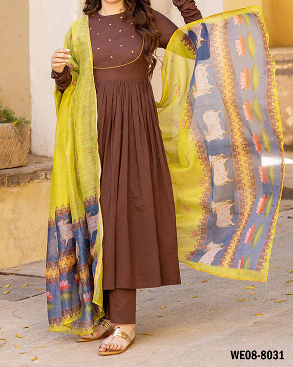 Simple brown colour suit